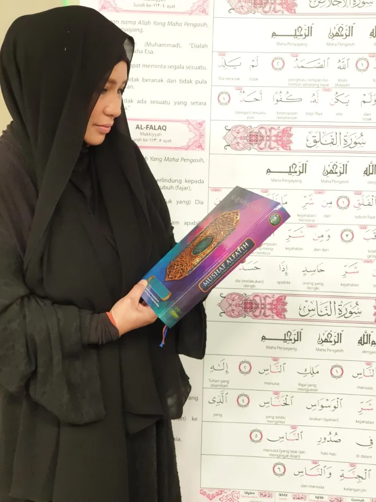 Tokoh bersama Mushaf Al-Fatih